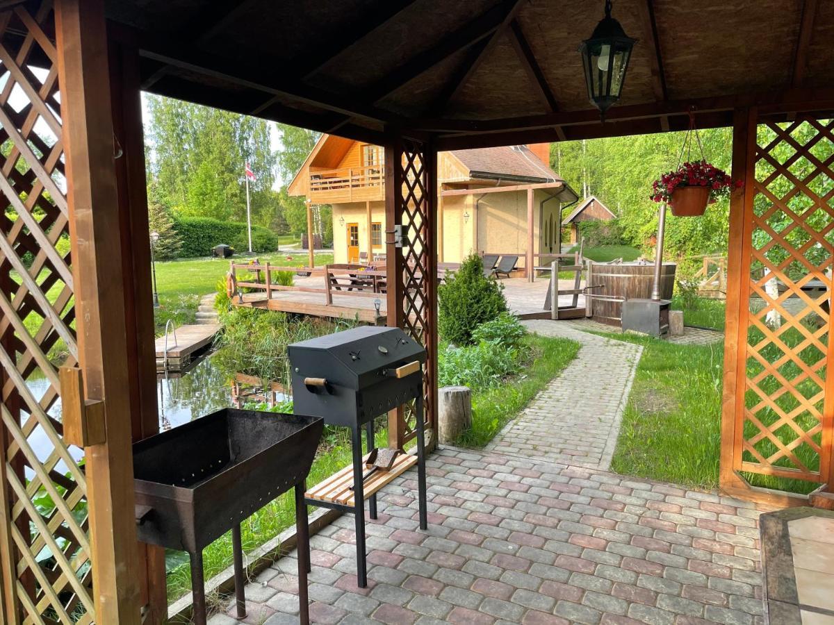Piejuras Nams Hotell Ķesterciems Exteriör bild