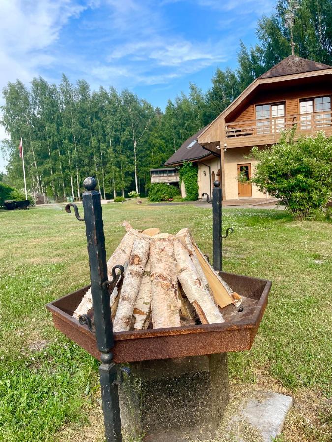 Piejuras Nams Hotell Ķesterciems Exteriör bild