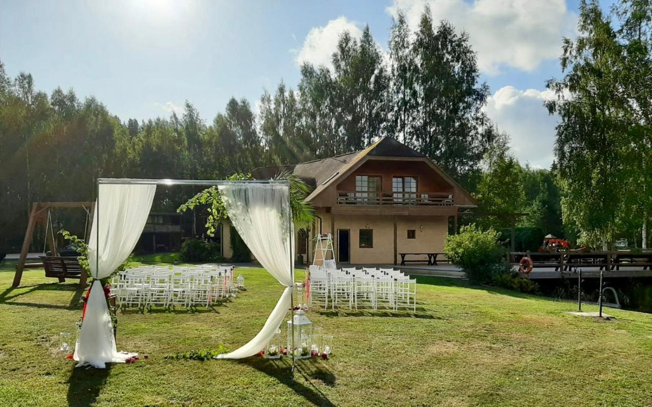 Piejuras Nams Hotell Ķesterciems Exteriör bild